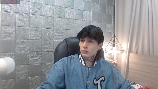 Iantwink18 online show from 11-25-25, 09:59