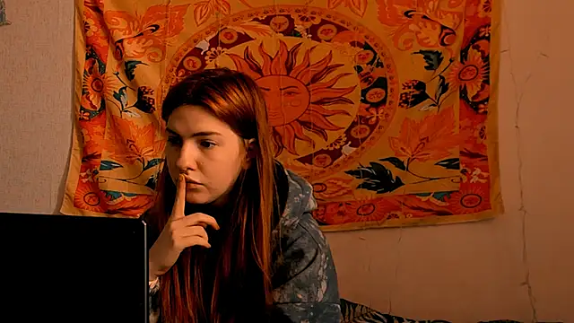 Snapshot of AliceCUNTach chatting on 05-28-26, 05:04 AliceCUNTach online show from 05-28-26, 05:04