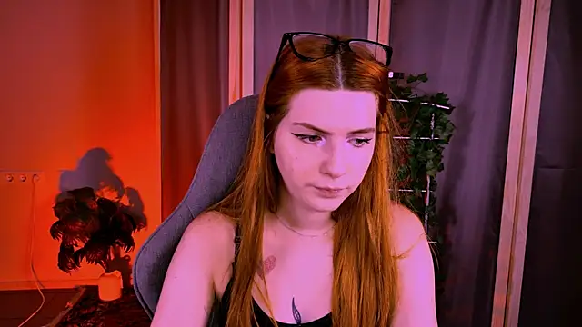 Snapshot of AliceCUNTach chatting on 07-15-26, 05:25 AliceCUNTach online show from 07-15-26, 05:25