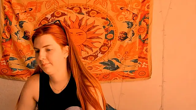 Snapshot of AliceCUNTach chatting on 06-14-26, 05:08 AliceCUNTach online show from 06-14-26, 05:08
