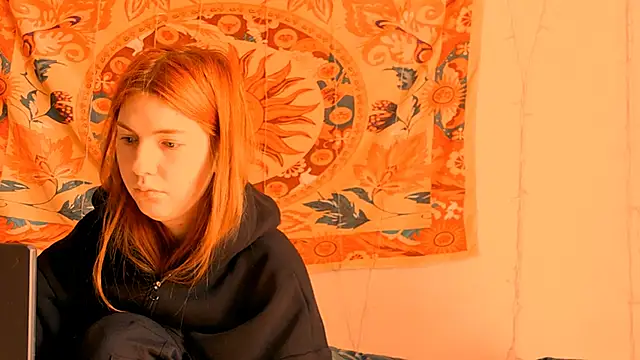 Snapshot of AliceCUNTach chatting on 06-28-26, 05:03 AliceCUNTach online show from 06-28-26, 05:03