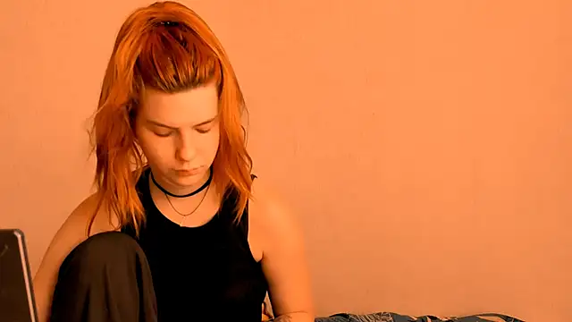 Snapshot of AliceCUNTach chatting on 07-25-26, 05:15 AliceCUNTach online show from 07-25-26, 05:15