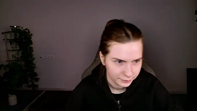 AliceCUNTach online show from 12-05-25, 05:17