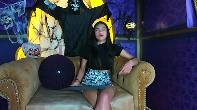 Emily Mitchell online show from 10-18-25, 11:45