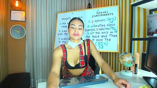 Emily Mitchell online show from 10-06-25, 06:08