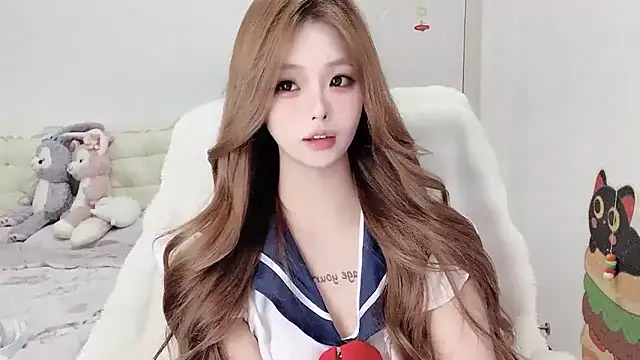 xiaoyugan-99 online show from 11-28-25, 03:23