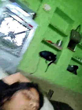 Snapshot of Hot_lali_555 chatting on 09-15-25, 12:44 Hot lali 555 online show from 09-15-25, 12:44