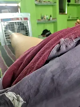 Snapshot of Hot_lali_555 chatting on 10-13-25, 09:00 Hot lali 555 online show from 10-13-25, 09:00