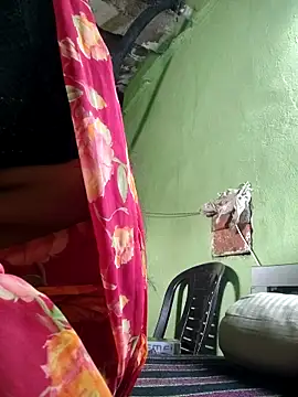 Snapshot of Hot_lali_555 chatting on 10-08-25, 10:17 Hot lali 555 online show from 10-08-25, 10:17