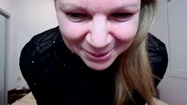 aussiepeaches online show from 06-20-26, 11:59