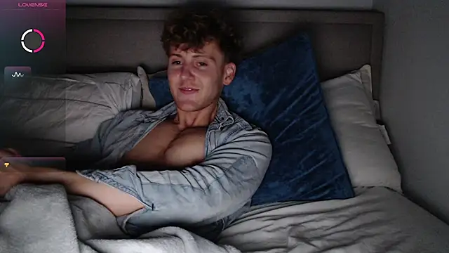 DominantAlex18 online show from 03-16-26, 05:48