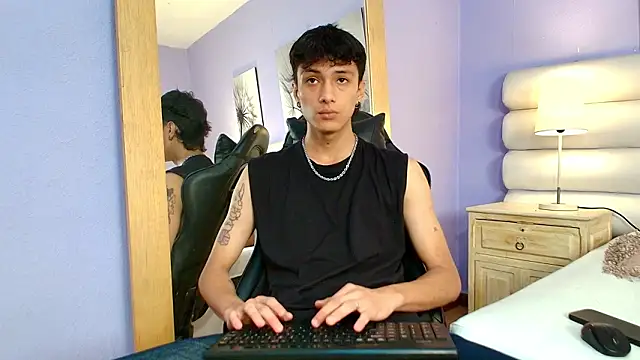 Lean Portman online show from 03-29-26, 02:30