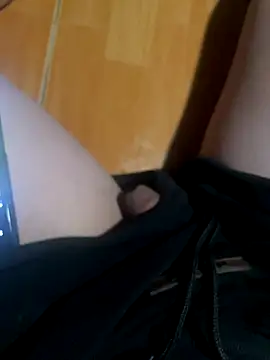 Snapshot of dogslavehf chatting on 11-09-25, 03:16 dogslavehf online show from 11-09-25, 03:16