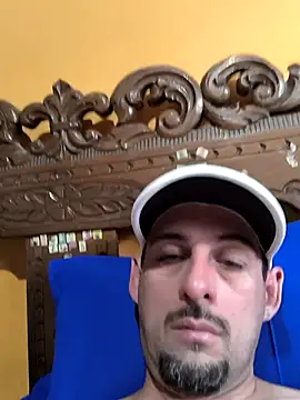 Snapshot of El_Andres_1 chatting on 12-18-25, 10:13 El Andres 1 online show from 12-18-25, 10:13