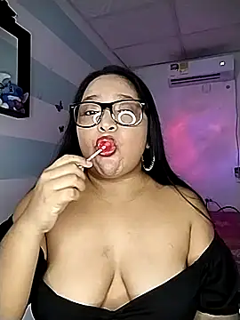 Snapshot of Angelly_ricura chatting on 10-06-25, 02:29 Angelly ricura online show from 10-06-25, 02:29