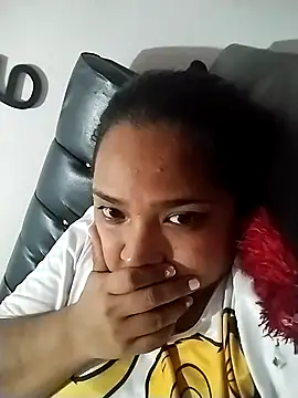 Angelly ricura online show from 11-18-25, 04:54