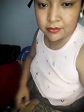 Angelly ricura online show from 12-17-25, 03:33