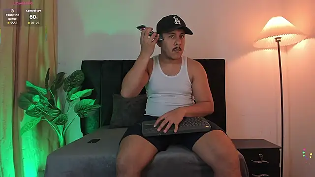 Misterjhons2 online show from 03-10-26, 01:31