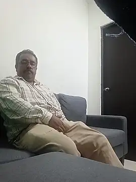 HomHot47 online show from 10-14-25, 02:23