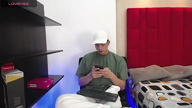 Cady Hot online show from 10-27-25, 08:43