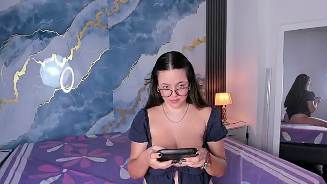 KateMoorex online show from 11-12-25, 11:58