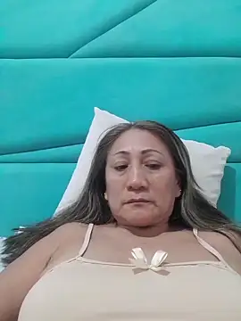 Snapshot of LizaMintelli chatting on 06-22-26, 03:36 LizaMintelli online show from 06-22-26, 03:36