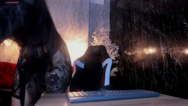 Nicollemillf online show from 09-22-25, 08:37