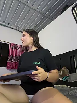 Ashley and Zoe online show from 10-07-25, 12:00