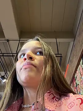 Ashley and Zoe online show from 10-31-25, 07:21