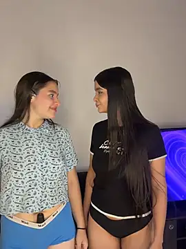 Ashley and Zoe online show from 07-11-26, 10:43