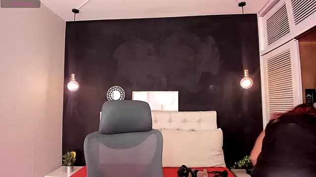 Eva hot 1 online show from 03-28-26, 07:04