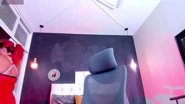 Eva hot 1 online show from 02-14-26, 01:00