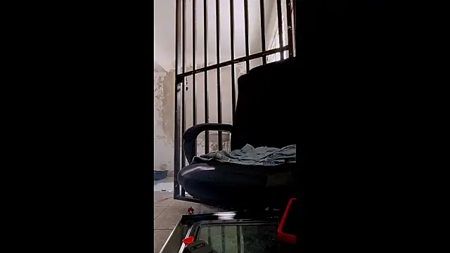 Labarbie77 online show from 10-03-25, 06:42