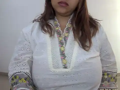 mrymlove online show from 11-19-25, 05:18