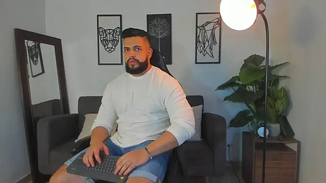 Justin kingX7 online show from 04-07-26, 02:35