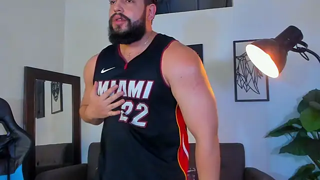Justin kingX7 online show from 06-11-26, 05:48