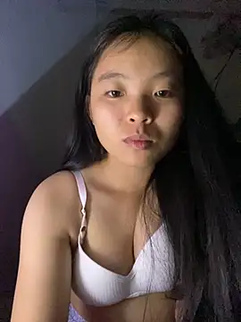 Snapshot of viluna chatting on 10-24-25, 03:11 viluna online show from 10-24-25, 03:11