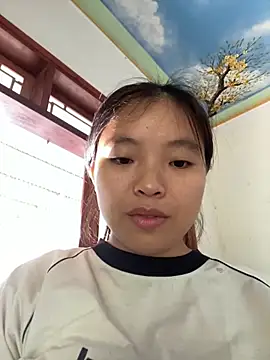 Snapshot of viluna chatting on 10-10-25, 01:17 viluna online show from 10-10-25, 01:17