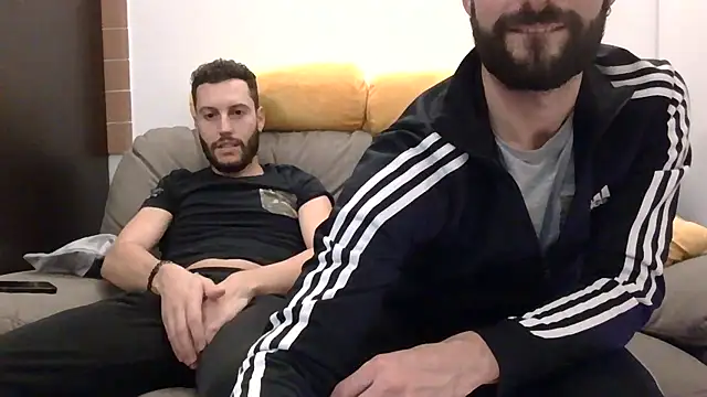 Amicisegreti online show from 11-28-25, 09:48