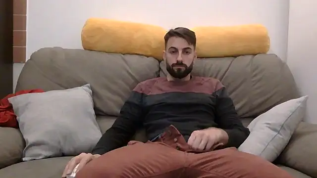 Amicisegreti online show from 03-19-26, 09:48