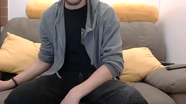 Amicisegreti online show from 12-16-25, 06:28