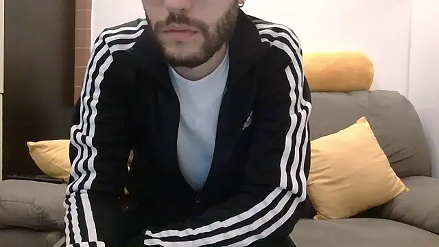 Amicisegreti online show from 01-10-26, 06:20