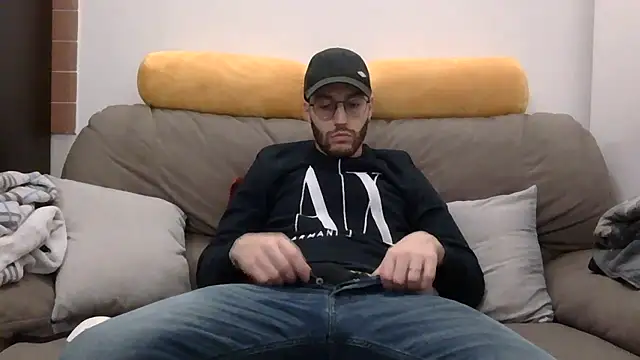 Amicisegreti online show from 02-05-26, 09:21