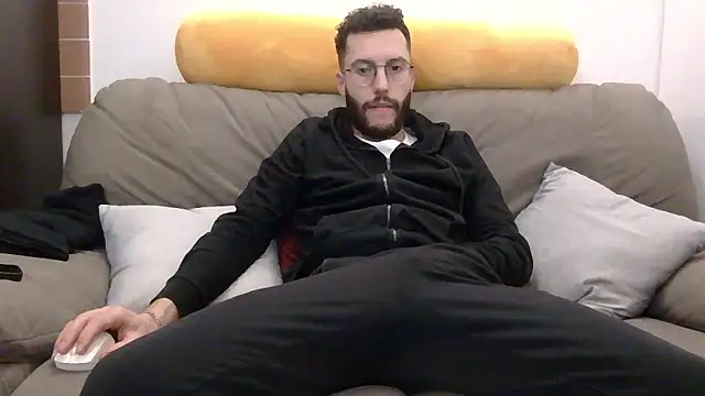 Amicisegreti online show from 01-18-26, 09:29