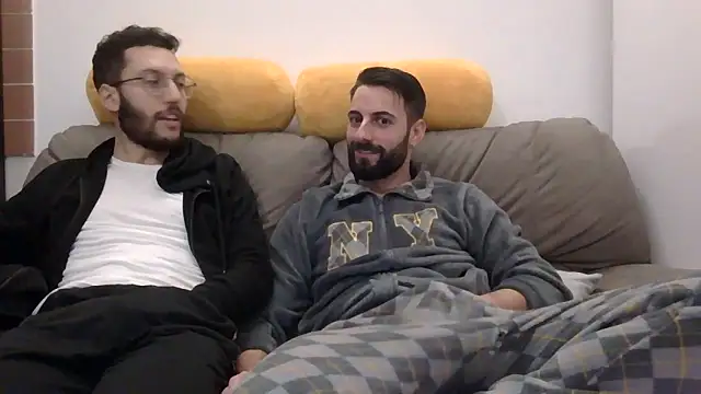 Amicisegreti online show from 03-06-26, 09:54