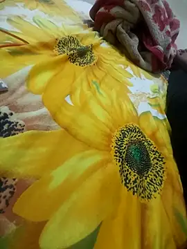 mommylover5 online show from 10-23-25, 05:00