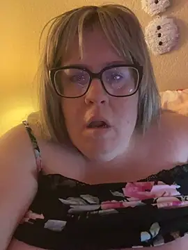 sexymommy1988 online show from 11-24-25, 04:01