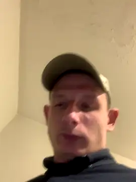 Snapshot of P44698 chatting on 01-08-26, 01:00 P44698 online show from 01-08-26, 01:00