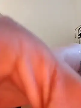 Snapshot of P44698 chatting on 10-04-25, 02:18 P44698 online show from 10-04-25, 02:18