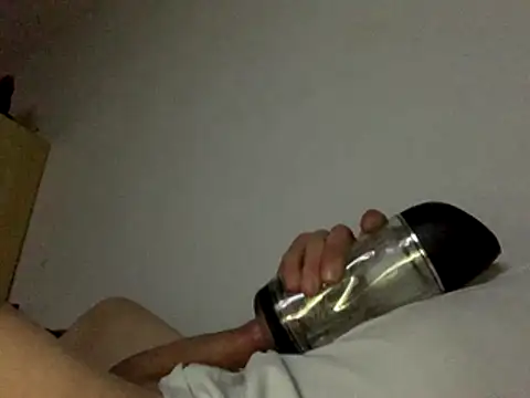 Snapshot of P44698 chatting on 12-16-25, 09:41 P44698 online show from 12-16-25, 09:41